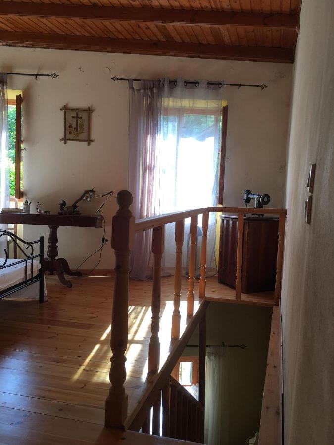Country Traditional House In Corfu Village, Greece Sinarades Bagian luar foto